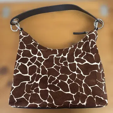 새상품급! Urban Outfitters 송치 애니멀 무늬 숄더백