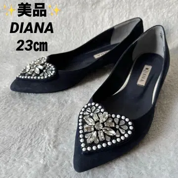 새상품급 DIANA 다이애나 펌프스 블랙 스웨이드 하트 비쥬