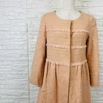 유니버셜 뮤즈 노카라 트위드 코트 프릴 핑크 [ 7-30