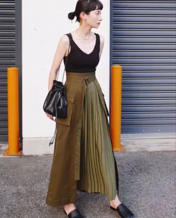 CLANE MILITARY PLEATS DOCKING SKIRT 클라네