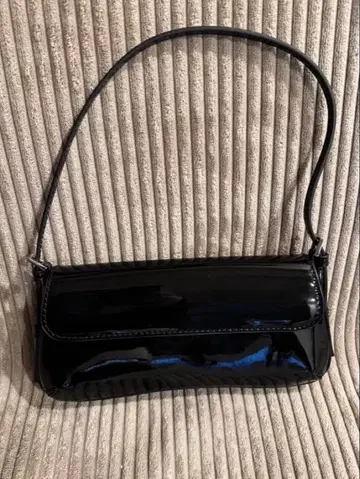 ZARA 패턴트 레더 핸드백 숄더백