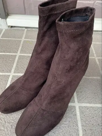 [ 새상품 박스 있음 ] COMME CA ISM 부츠