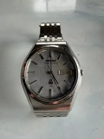 세이코 킹 쿼츠 손목시계