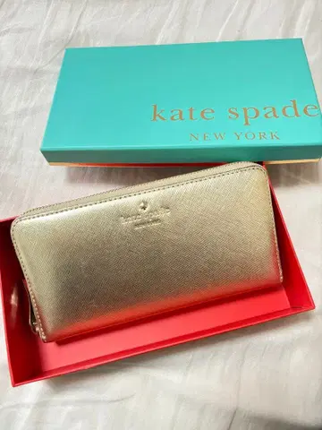 kate spade 골드 장지갑 박스 포함