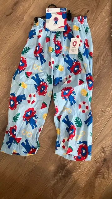 미야쿠미야쿠 스테테코