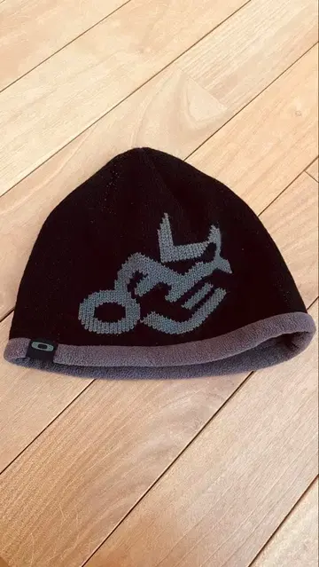 Oakley 플리스 니트 모자 블랙