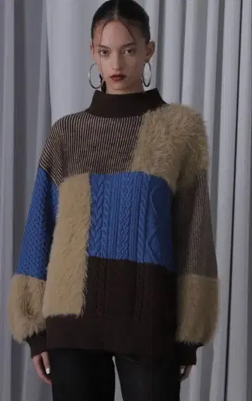 ROSE BUD 블로킹 니트