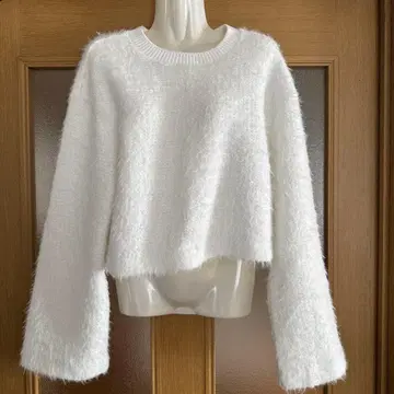 [ ZARA ] 화이트 니트 스웨터