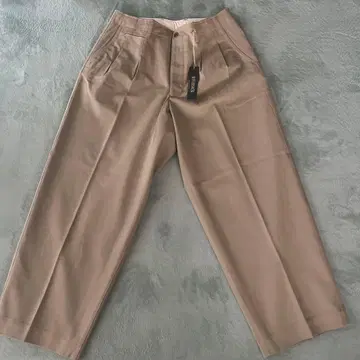 새상품급 Haversack 와이드 실루엣 치노 팬츠