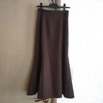 내추럴 뷰티 베이직 브라운 플레어 스커트 S