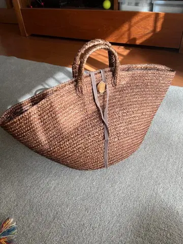 브라운 스트로우 바스켓백