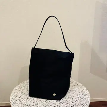 [새상품급] 심플한 나일론 토트백