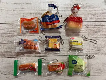 친숙한 미니 빵 볼체인 가챠