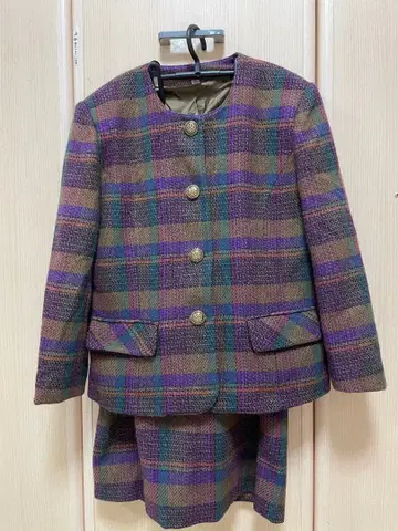 빈티지 셋업 수트 골드 버튼