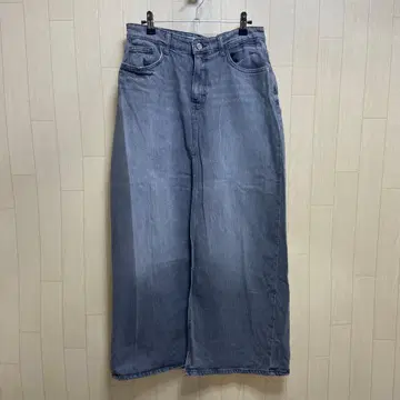 ZARA 슬릿 데님 미디 스커트