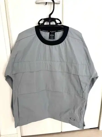 오클리 그레이 발수 사이드 지퍼 HYDROFREE 412867