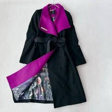 새상품급 테드베이커 벨티드 롱 코트 벨트 여배우 옷깃 블랙 꽃무늬