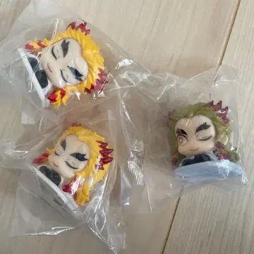 귀멸의 칼날 렌고쿠 쿄쥬로 오넴탄 가챠가챠 캡슐 토이 스탠드 스톤즈