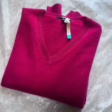 유니클로 캐시미어 스웨터 V넥