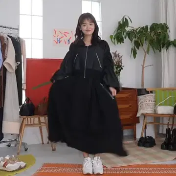 [ 즉시 구매 ] PINUE 셔링 슬리브 블루종 BLACK