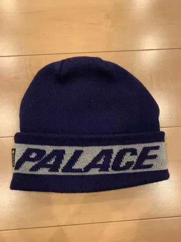 GORE-TEX 네이비 니트 모자 PALACE
