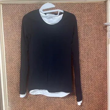 새상품 etre relie 긴팔 T셔츠 블랙, 화이트 2개 세트