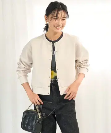 새상품 앙피로 뷰티 폼 저지 스냅 가디건