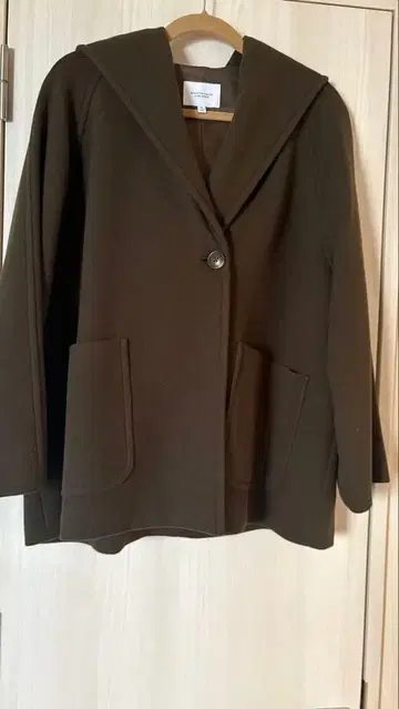 BEAUTY&YOUTH 모사 후드 숏코트