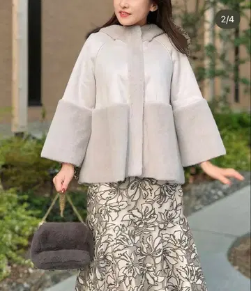 FEERICHELU 페리쉘 푸드코트 페이크 무스탕 & 퍼