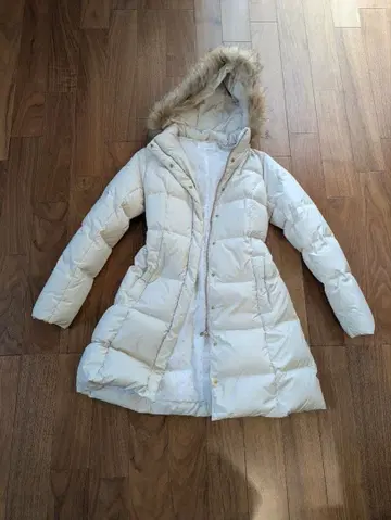 Feroux 페루 후드 부착 다운 자켓