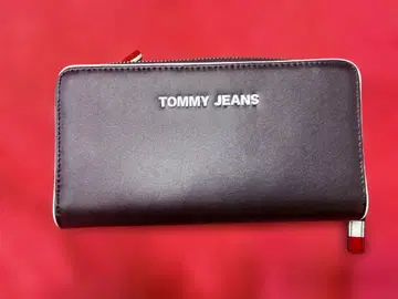 TOMMY JEANS 블랙 장지갑