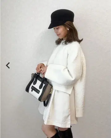 핏모어 유리나 씨 콜라보 부클 니트