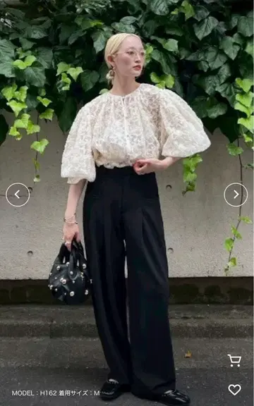 BRUSHED LACE VOLUME BLOUSE