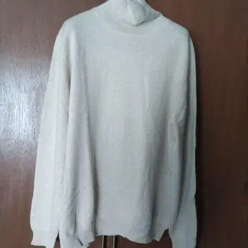 캐시미어 100% 베이지 터틀넥 스웨터