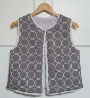 포켓 부착 dop 탬버린 & 토끼 보아 베스트 [ grey pink ]