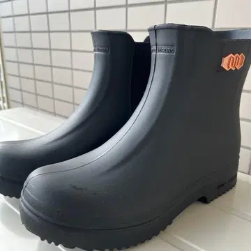 STICO. 블랙 밴딩 숏부츠