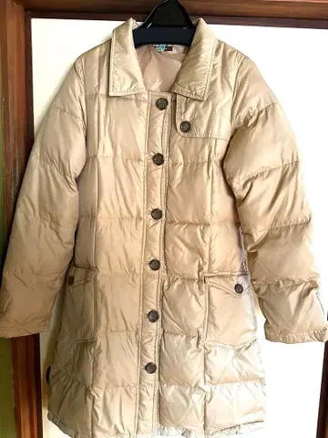 베이지 롱 다운 자켓
