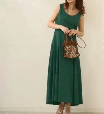 새상품 오션 퍼시픽 원피스 슬리브리스 그린