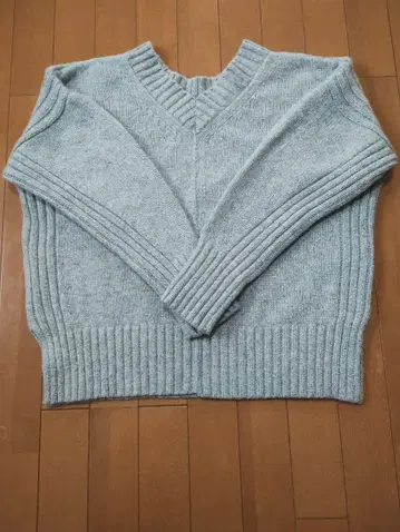 어반리서치 로쏘 해밀턴 라무스 울 2WAY 니트