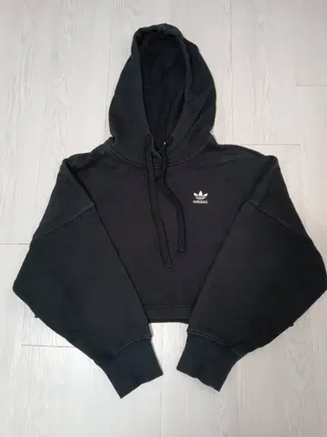 adidas 크롭 후드티 헤이세이 갸루 Y2K