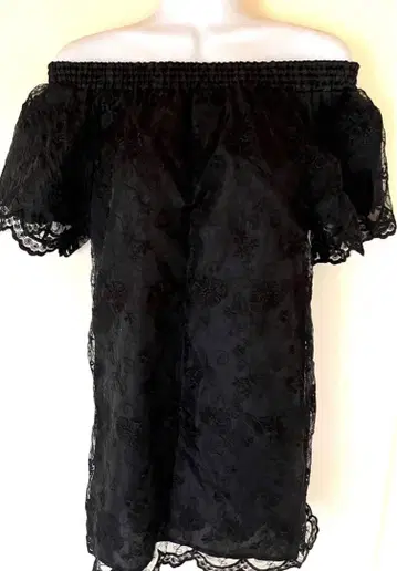 EmiriaWiz 미사용 새상품 블랙 화이트 오프숄더 원피스 2개