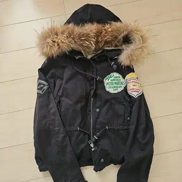 moussy 퍼 포함 아우터 내 보아 탈부착 가능