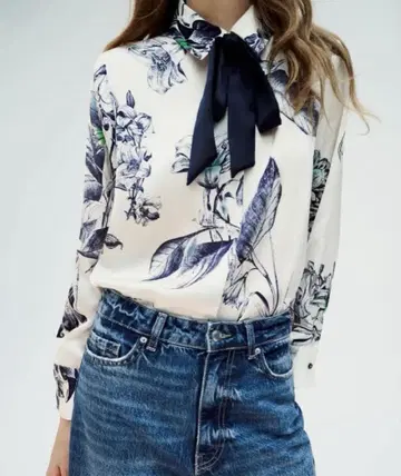 ZARA 꽃무늬 리본 포함 긴팔 셔츠