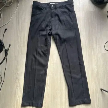 DAIRIKU 'Slim' Pressed Pants