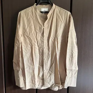 [ 택 포함 미사용 새상품 ] Lui's 베이지 긴팔 셔츠