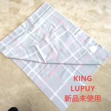 그레이와 핑크 체크 무늬 스톨