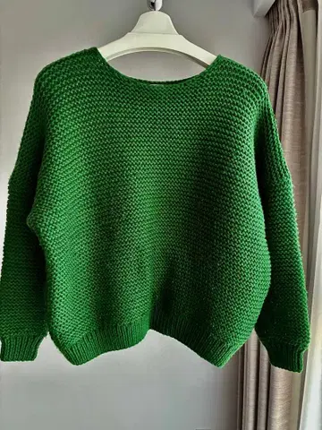 BLUEBIRD BOULEVARD 그린 니트 스웨터