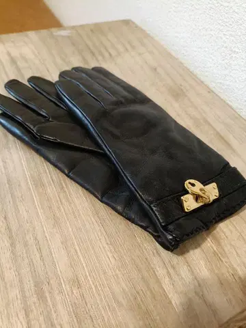 소고 이탈리아제 천연 가죽 캐시미어 미사용 가죽 그로브 M~L 자물쇠