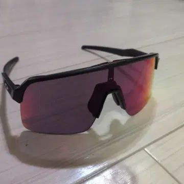 OAKLEY 오클리 수트로 라이트 OO9463A
