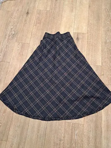 INGNI 백 레이스업 플레어 스커트 체크